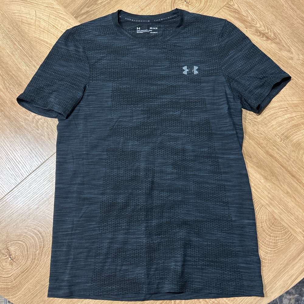 Under Armour Men's Dark Gray Short Sleeve Tee